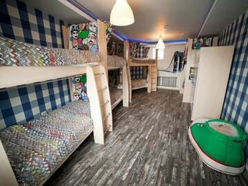 Фото номера Кровать в общем 8-местном номере для мужчин и женщин Хостел Smile Hostel г. Нижний Новгород 13