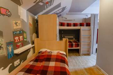 Фото номера Кровать в 5-местном общем номере Хостел Smile Hostel г. Нижний Новгород 3