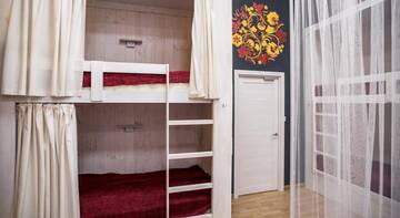 Фото номера Кровать в 13-местном общем номере смешанного типа Гостиница YES! hostel г. Нижний Новгород 8