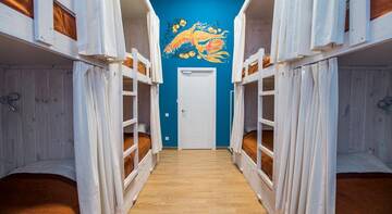Фото номера Кровать в общем 8-местном номере для мужчин Гостиница YES! hostel г. Нижний Новгород 5