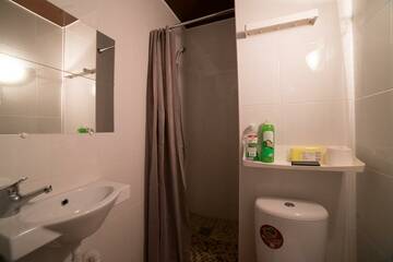 Фото номера Номер улучшенный с 1 двуспальной кроватью Мини-отель Бекетофф г. Нижний Новгород 6