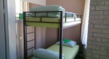 Фото номера Кровать в общем номере для мужчин с 6 кроватями Гостиница Nice Hostel HH г. Нижний Новгород 3