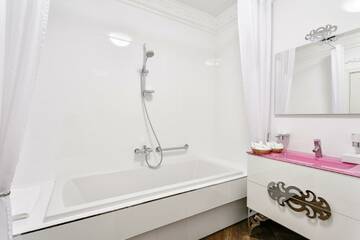 Фото номера Номер Club Suite Romantic Гостиница Гранд Отель Ока Премиум г. Нижний Новгород 9