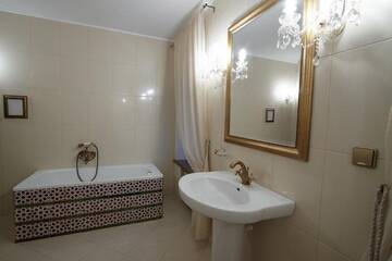 Фото номера Апартаменты Делюкс ( Сьют )  Гостиница Boutique Apartments Pokrovka 9A г. Нижний Новгород 4