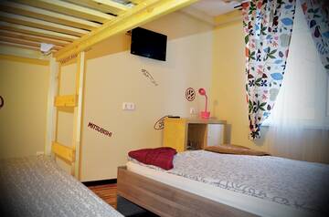 Фото номера АвтоRoom (четырехместный номер) Хостел Best Days Hotel г. Нижний Новгород 3