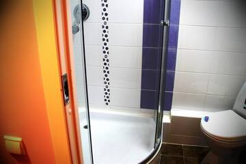Фото номера Кровать в шестиместном номере  Хостел Best Days Hotel г. Нижний Новгород 6