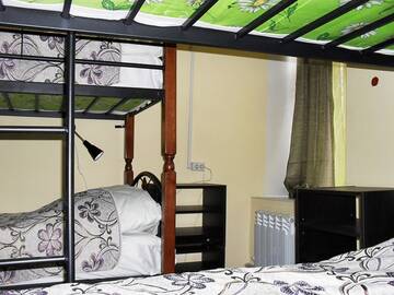 Фото номера Односпальная кровать в номере на 8 человек Хостел Хостел Home Hostel NN г. Нижний Новгород 7